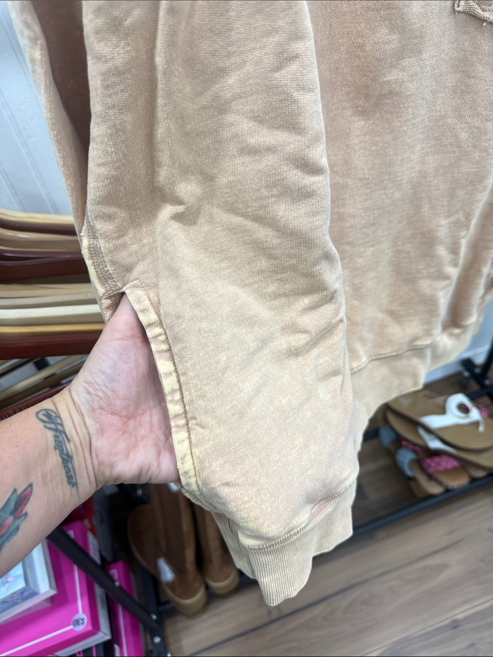 Like New Women’s Zenana Outfitters Washed Tan Crewneck Sweatshirt Medium - Picture 3 of 8